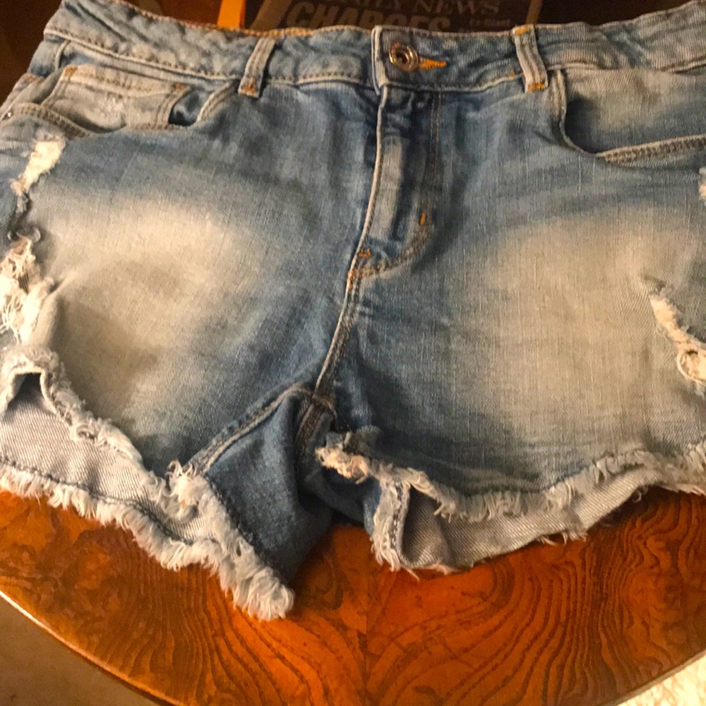 Zara young girl denim shorts.